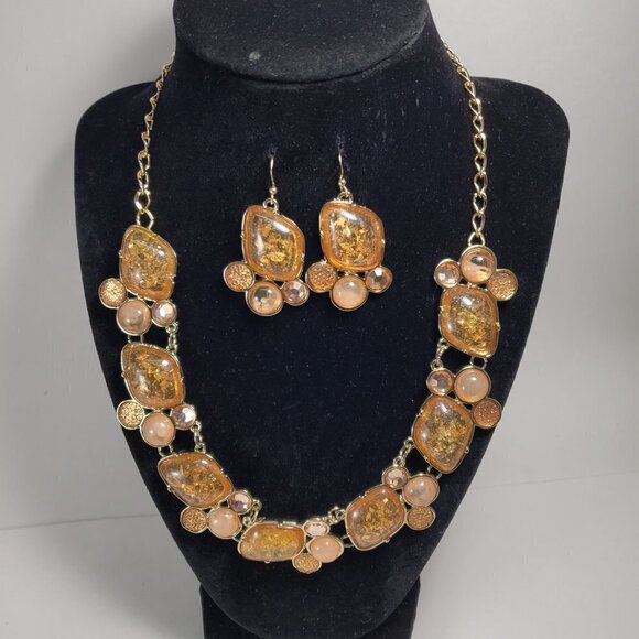 Gold-Tone Statement Necklace & Stone Drop Earrings Set – Elegant Women’s Jewelry - Picture 7 of 9